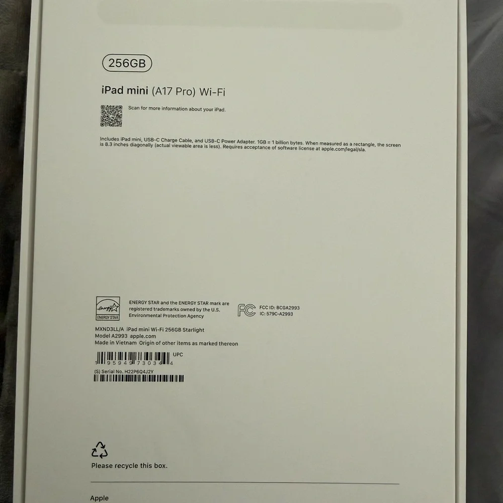 Apple iPad Mini - Pink and Orange Display